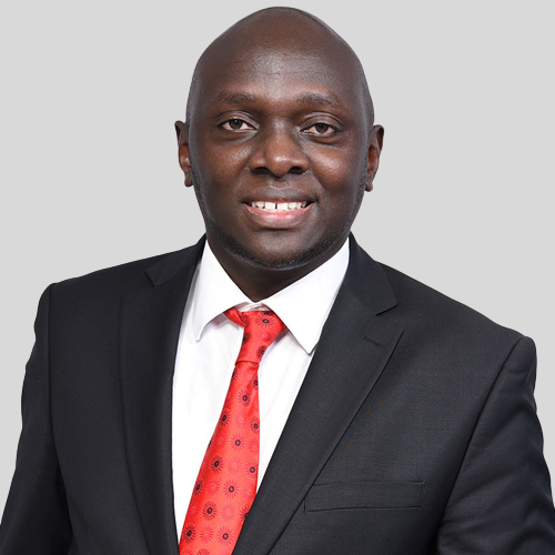Cyrus maina